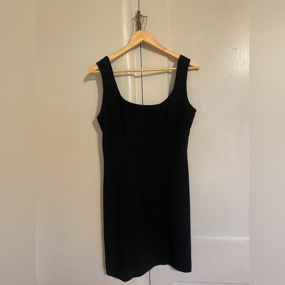 Black Sleeveless Sheath Mini Dress